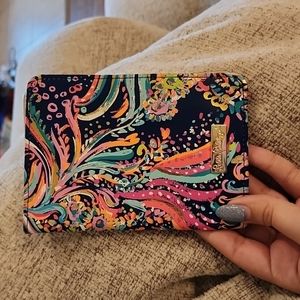 Lilly pulitzer passport wallet